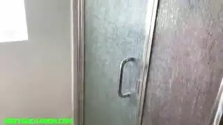 جندي امريكي يغتصب بنت عراقيه