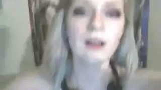 ثنائي جنسي خشن: وجه يُفْحَش مع كس وطيز
