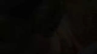 الضابط يشاهد بينما يستمني المشتبه به بقضيبه الأسود الكبير