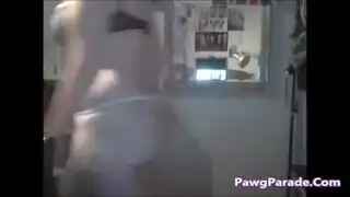 أمين المكتبة بي بي سي كس إلى الفم