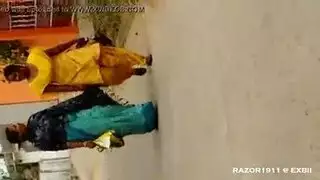 عاهرات أوروبيات ملونات بوشم السرة تبلعن السائل المنوي بعد عرض الوشم