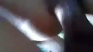 جلسة ماري الشرجية الحارة: تأخذ قضيبًا سميكًا بعمق