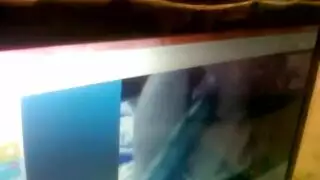 مراهقة بريئة تتباهى بكوسها الحلوق