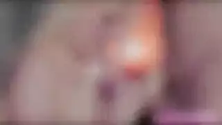 القذف على كعب لولا العالي بعد ممارسة الجنس الثلاثي