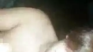 نيك عائلي: إيلاج عميق مع قريبة ممتلئة
