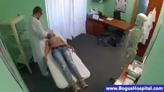مشهد إباحي قوي بقضيب ضخم