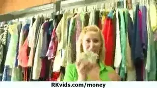 بنات هاوية مثيرة يشاركن صور عري شخصية