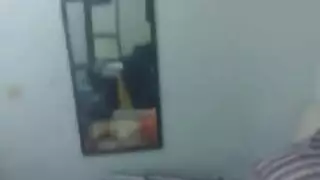 فتيات مثلية صغيرات في مشاهد سافنة سحاقية