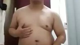 ست مراهقات مثيرات يقدّمن فرج ساخن على صينية