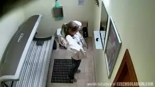 قصة صريحة: عمة ذات مهبل مشعر تتوسّل لقذف داخلي