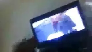 شيميل بقضيب كبير تأخذه في المؤخرة