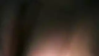 كلب ينيك مراهقة بالغة في مشهد زنا المحارم مع الحيوانات