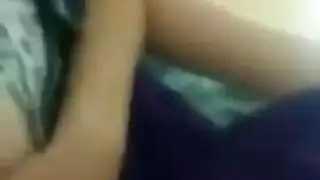 عاهرة محجبة تنطلق: جنس شرجي صريح وجنس عنيف