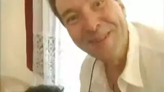 شقراء جميلة المجرية استغل من قبل وكيل