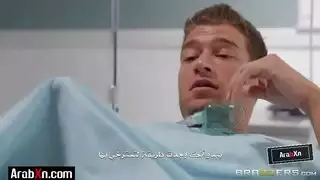 إباحية طبية: مداعبة حمام الإسفنج قبل فعل مثلث قاس