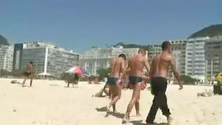 أول تجربة شرجية صعبة لفتاة محجبة