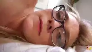 تصادم طيز سمين كبير هز مؤخرة نجمات البورن إكس إكس إكس