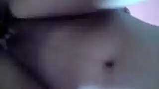 شاب مسيطر يأخذ السيطرة في حركة جنسية قاسية