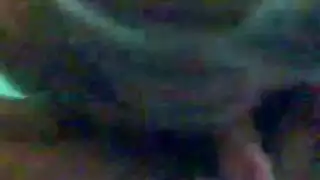 فرخة منتفخة تُدمر بقضيب وحشي