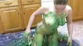 مداعبة طيز مثيرة في فيلم بورن صريح