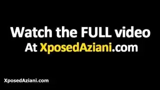 ضربة المقعد الخلفي جلسة سكس في السيارة