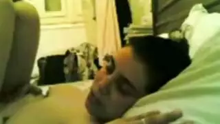 لماذا ساقيك مفتوحتان إن كنتِ لا تريدين هذا القضيب؟