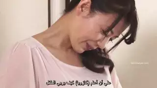 ثنائي إباحي مكشوف: أم مثيرة وأولادها البالغين في السرير