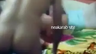 إباحي مصري: الرجل يحفر في فتحة زوجته الضيقة