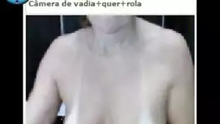 مؤخرات نساء ناضجات تُدمر في علاقة مع مراهقين
