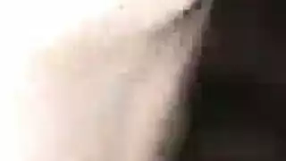 جامعو المؤخرة الكبيرة يمارسون الجنس في مشهد ملابس داخلية إباحي