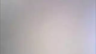 لقطات خلفية لفتاة خليجية مع تصفيق المؤخرة