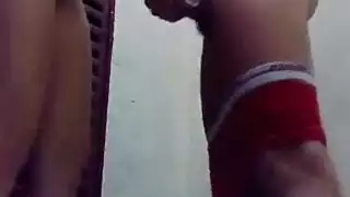 احتفال نيك مع مسنة ينتهي بالقذف داخلها