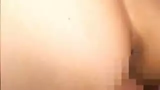 لمسة ناعمة تحول الآسيوية الجميلة إلى فوضى من الأنين