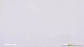 تدليك مهبلها الضيق ثم ملئه بالسائل المنوي