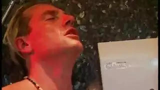 سكس سياسية البعاد