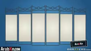 فرج عذراء يتم استكشافه بقضيب صلب في جنس مساج ساخن