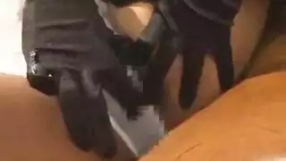 سحاقيات آسيويات ساخنات في مشاهد إباحية صريحة