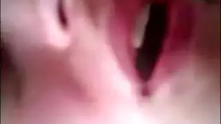 تعذيب الفتيات بالضرب