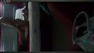 خيال الجنس الجماعي: ليلي تأخذ عدة أعضاء ذكورية