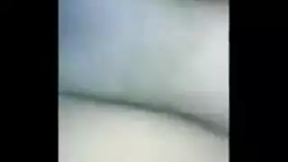مراهقة صغيرة تمارس مص عميق ثم جنس إباحي عنيف