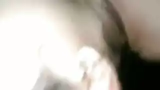 قبلات إباحية حميمية تؤدي إلى شغف خام