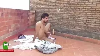 علاقة جانبية: مهووسو الآلات يتسللون لممارسة جنس قاسي