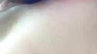 بنت تدخل خفها في طيز صديقطا