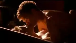 لقطة مقربة صريحة لكس نابض ومبلول