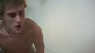 شبان لبنانيون في جنس شرجي وفموي صريح