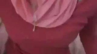 مزارع قاسي يضرب بقوة في فيلم إكس إكس إكس
