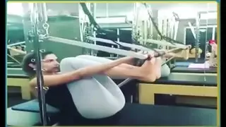 احتفال الجماع في الصالة: مؤخرة ديبيكا تُضرب بالسباندكس
