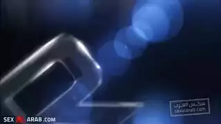 ربة منزل مومس تمتطي السباك في فيلم بورنو صريح