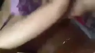 طباخ عراقي ينك زوجته بوضعية الكلب ويحصل على مص يسبب الاختناق