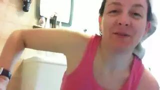 نيك قوي في الحمام المشبع بالبخار